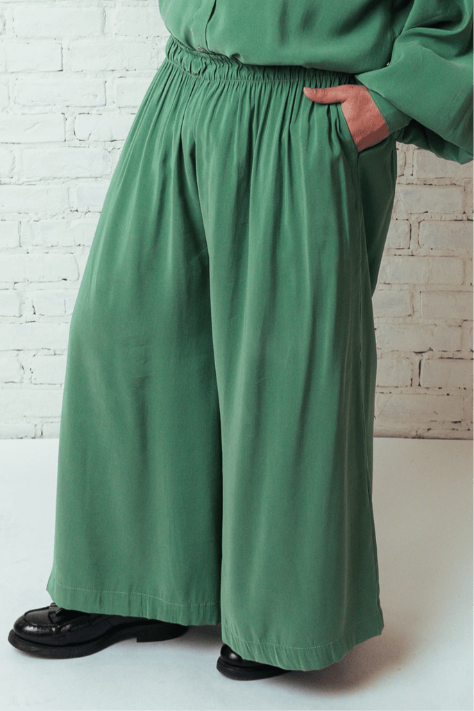 The Valentina Wide - Leg Pants Green - Tropicalia by Cacau